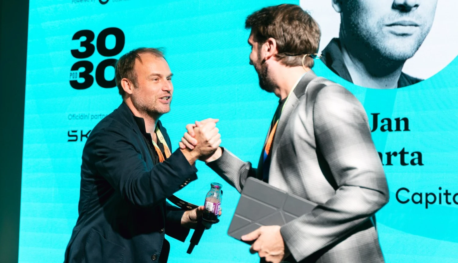 ChatGPT je lepší než 99 procent juniorních analytiků, říká investor Jan Barta