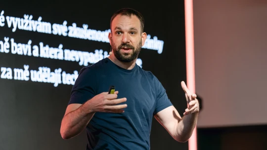 Lidskost AI nikdy nenahradí, shodli se řečníci na Forbes Business Festu