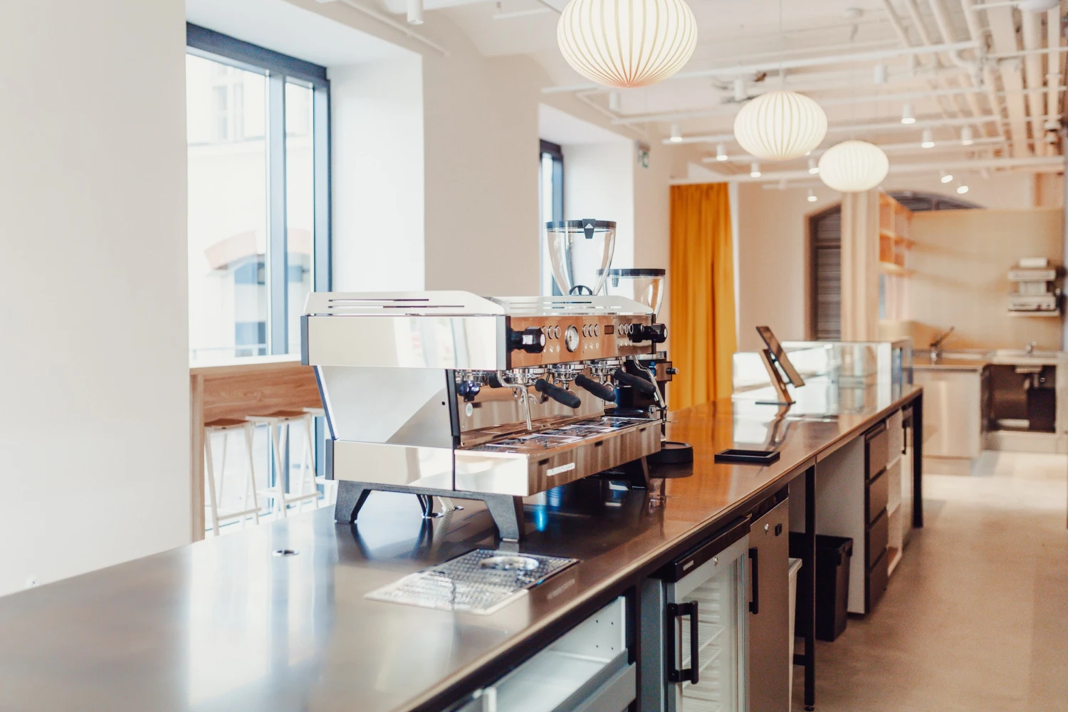 Nově otevřená pobočka Ema Espresso Baru v Holešovicích