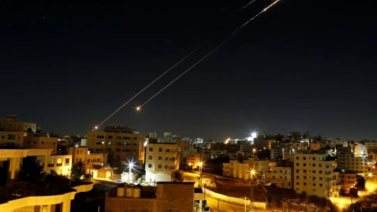 Konflikt na Blízkém východě pokračuje devátým dnem. Zapojí se do něj USA?