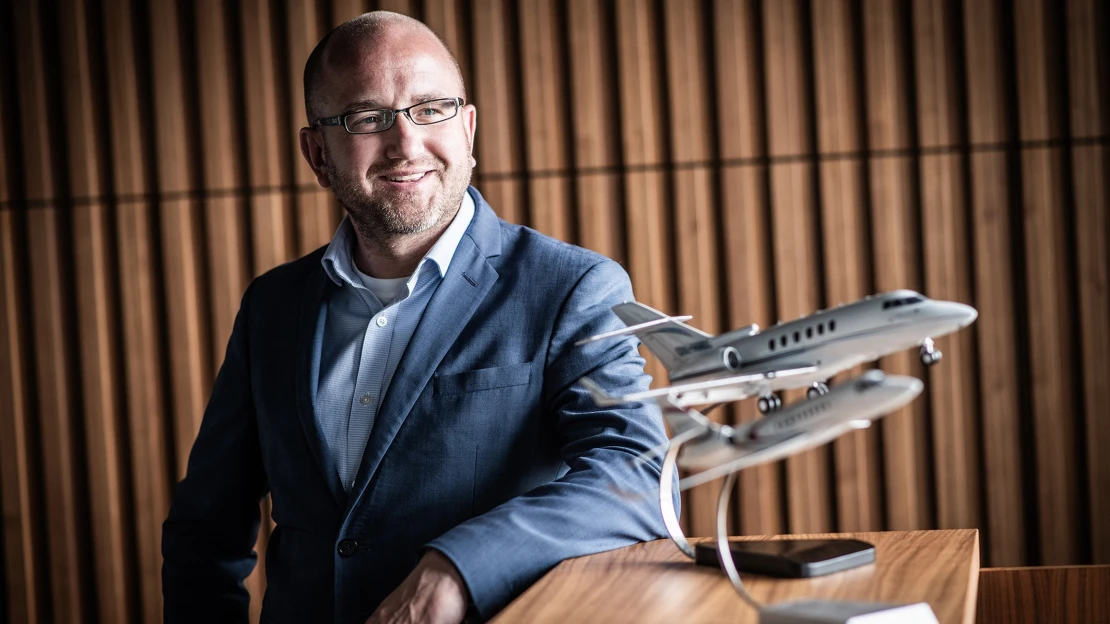 Sázka na voňavý luxus v&nbsp;oblacích. Elio Jet během prvního roku utržil čtvrt miliardy