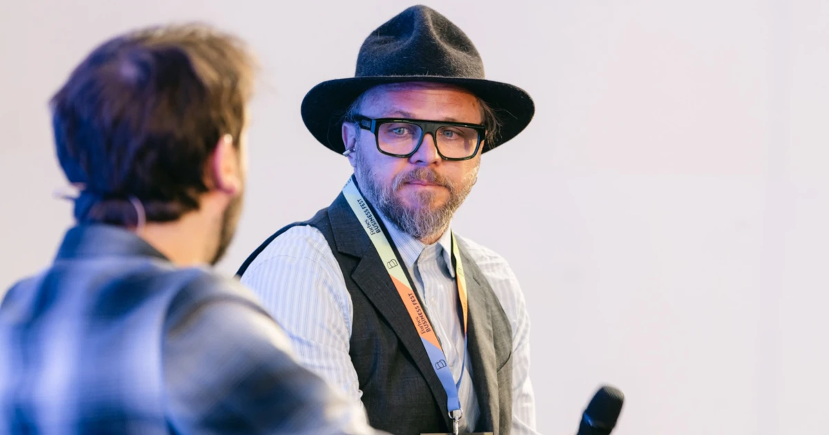 Forbes Misfits Talks. Sport a umění dokážou vytvářet vzory, říká Rosťa Novák