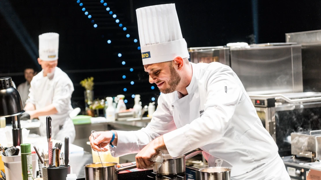 Kdo bude vítězem Bocuse d’Or? Tři kuchařské talenty čeká horké pondělí