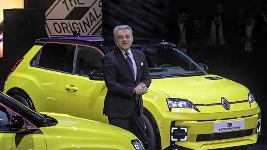 Francouzská automobilka Renault roste. Loni zvýšila prodej o&nbsp;tři procenta