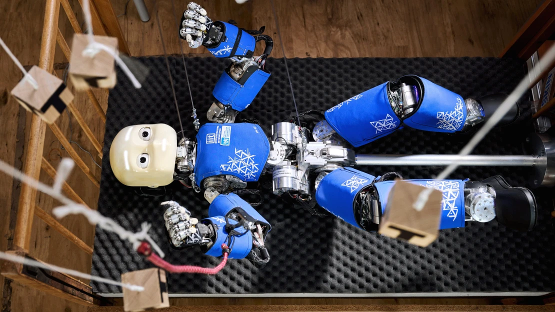 Češi vyvíjejí umělý mozek. Pomáhá jim při tom robotické dítě