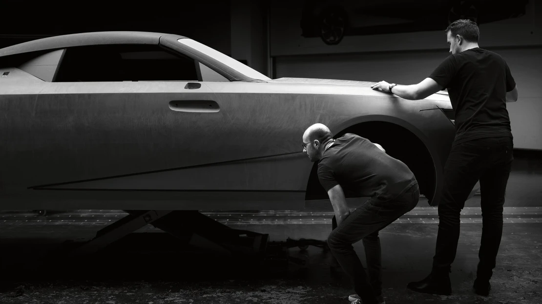 Auto, které se objednává jako umělecké dílo. Vzhůru pro Rolls-Royce!