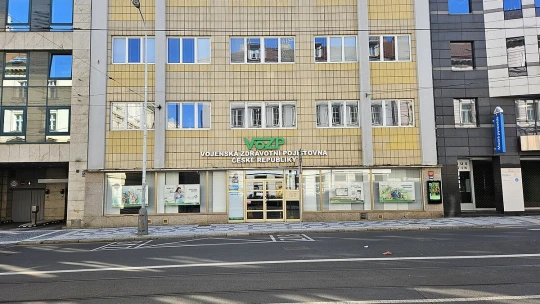 Vojenská zdravotní pojišťovna dluží miliardu. Jedná o sloučení se Zdravotní pojišťovnou ministerstva vnitra