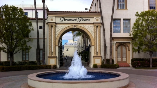 Mediální obr míří na konkurenta. Paramount Skydance má zájem o Warner Bros.