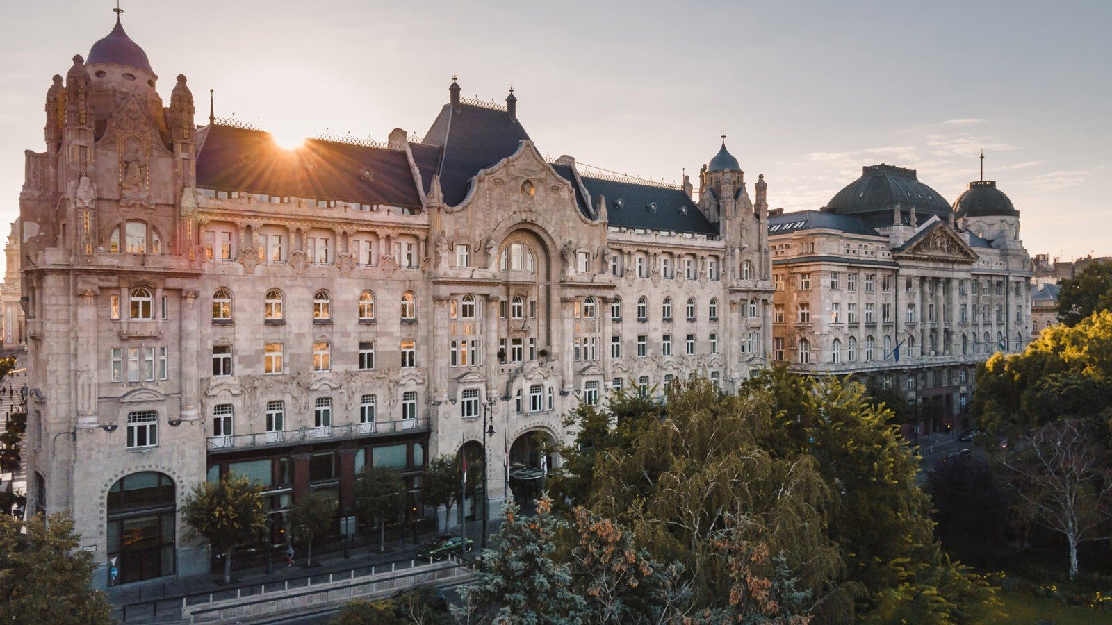 Gresham Palace / Four Seasons