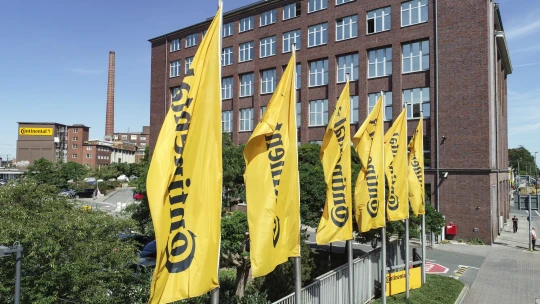 Výrobci pneumatik Continental Barum loni vzrostly tržby na téměř 75 miliard korun. Zisk stoupl na 4,2 miliardy