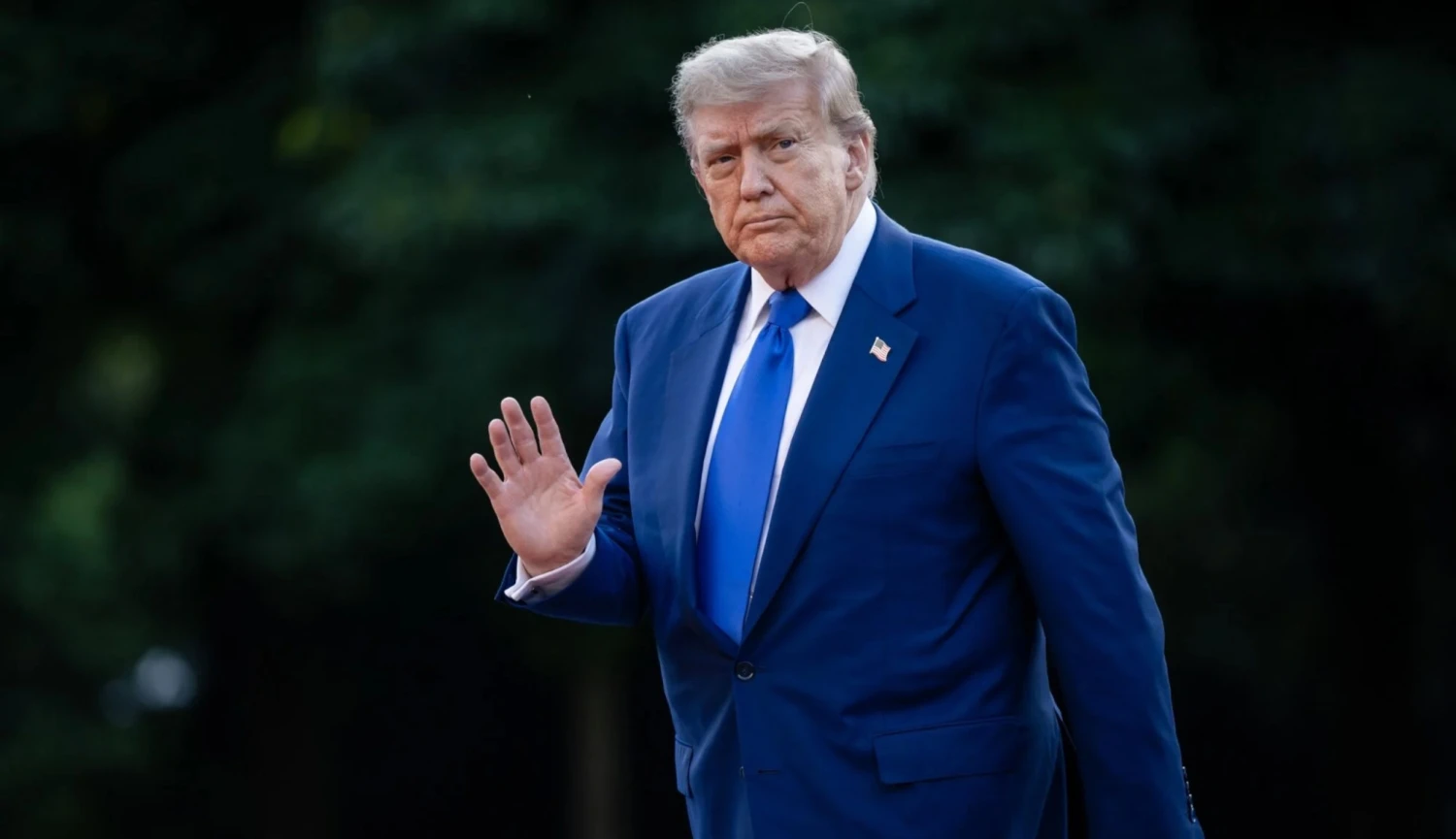 Dejte už pokoj, tady je 16 milionů. Trump uspěl s bizarní žalobou proti televizi CBS