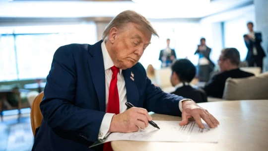 Investiční poradce Trump. Kolik vydělali ti, kteří poslechli jeho rady?