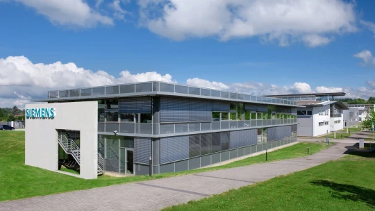 Firmy dál tlačí na ekologickou výrobu. Trutnovský závod Siemensu už nevypouští žádné emise