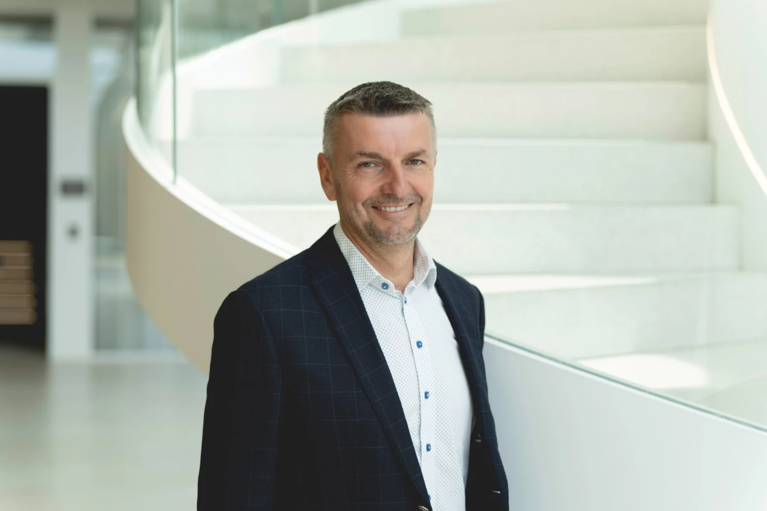 Většina českých firem má AI strategii. Investice jsou ale stále opatrné, ukazuje průzkum