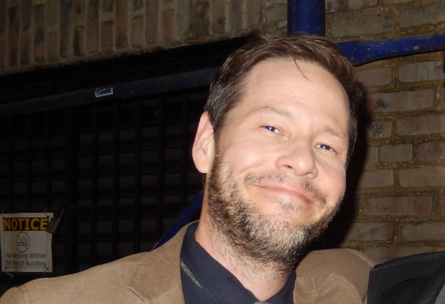 Amazon chystá film o společnosti OpenAI. Elona Muska by mohl ztvárnit Ike Barinholtz