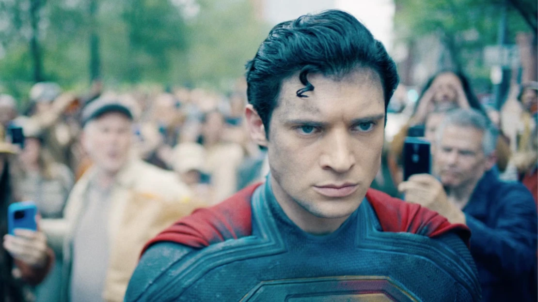 Je to pták? Je to letadlo? Snad není nový Superman budoucností blockbusterů
