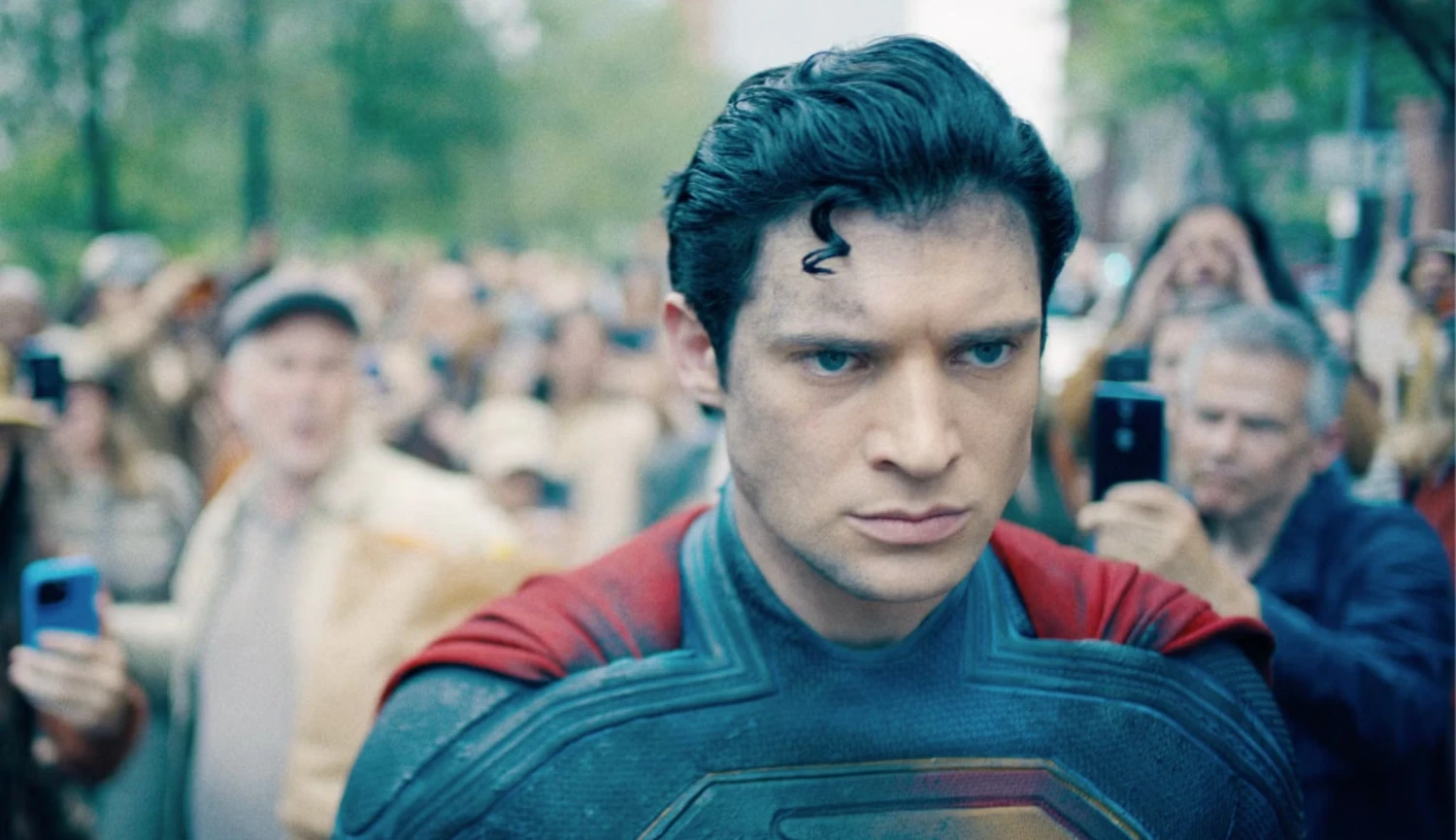 Je to pták? Je to letadlo? Snad není nový Superman budoucností blockbusterů