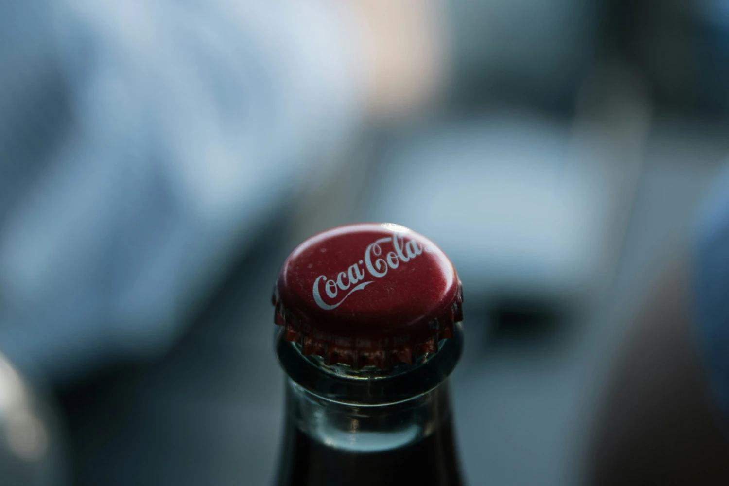 Krok k redukci dětské obezity? Coca-Cola mění sladidlo, místo sirupu bude používat třtinový cukr, řekl Trump