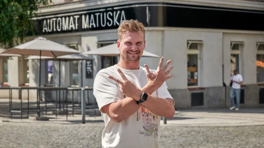 Jokohamské pivo, fitness na Bali i baseball. Tohle je sedm srdcovek Adama Matušky