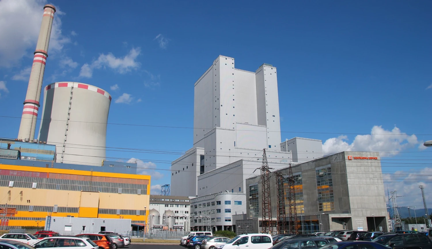 Po stopách blackoutu. Míří k ledvické elektrárně a k obnovitelným zdrojům