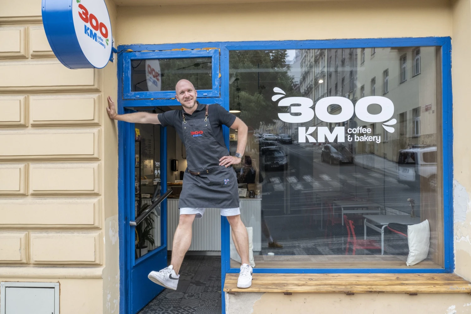 300km coffee and bakery