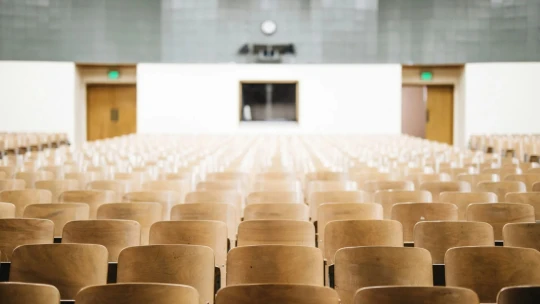 Kam poslat děti po maturitě? Tady je deset nejlepších vysokých škol světa