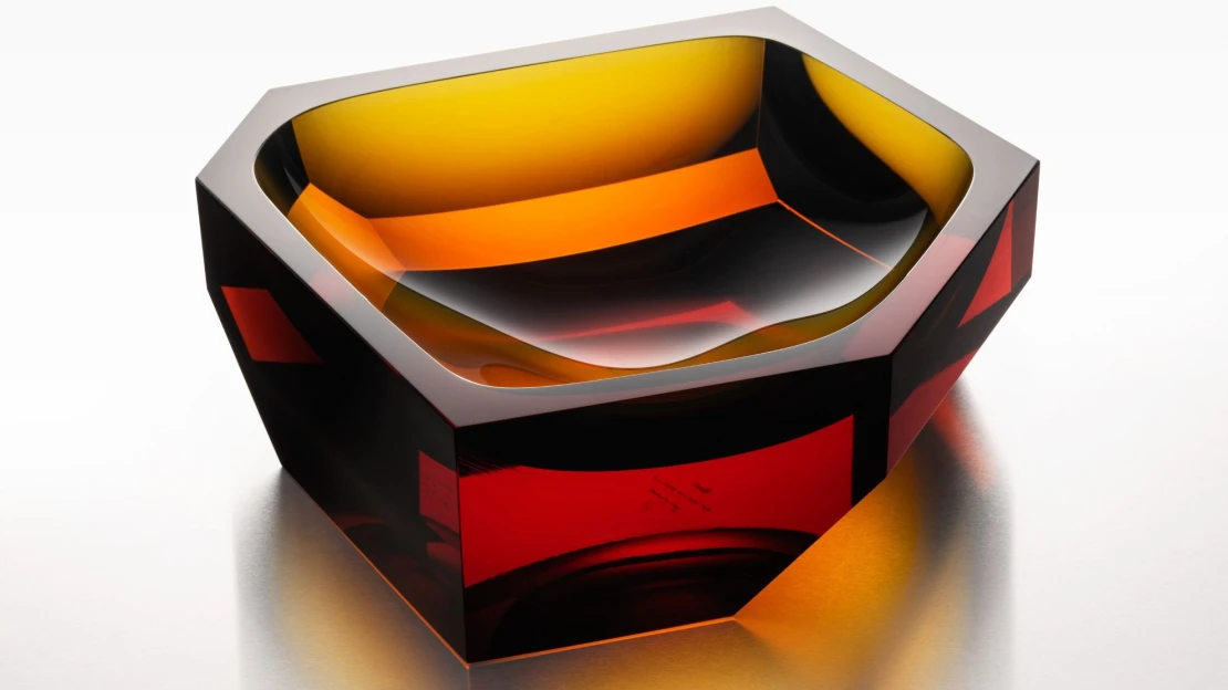 Brutalismus v křišťálu. Moser posílá na dražbu ikonickou mísu Magnus