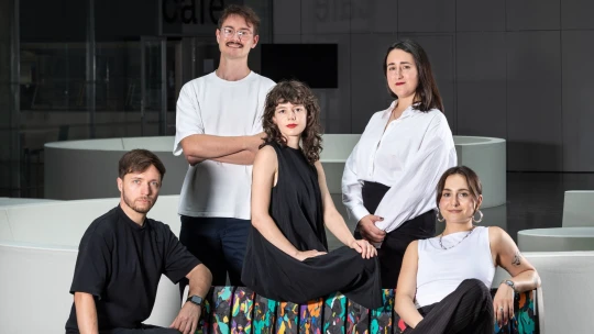 Ze starých praček a trub designový hit. V Liberci objevili materiál budoucnosti