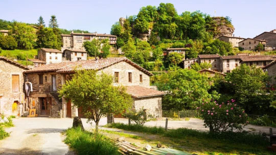 Nemovitost v Itálii za euro? Jak si pořídit prázdninový dům a nenaletět