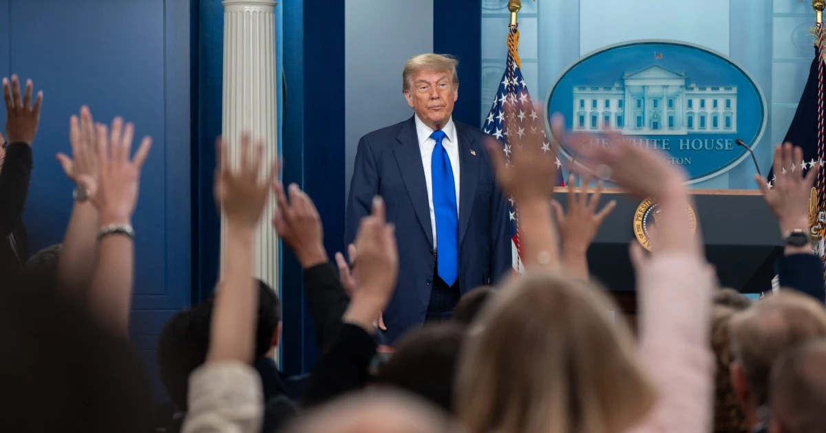 Víkendový výběr: Obchodní příměří je u konce. Trump kritizuje EU a zvyšuje cla na dovoz aut