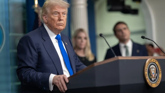 Paracetamol způsobuje dětem autismus, tvrdí Trump. Odborníci nesouhlasí