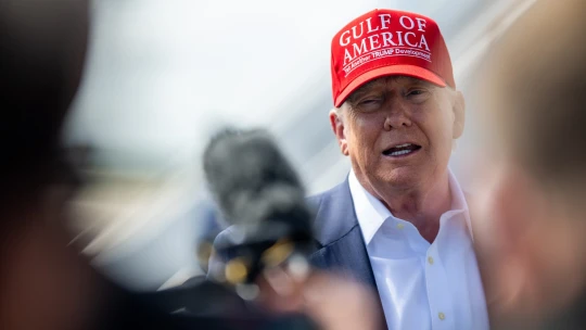 Kde je Epsteinův seznam? Trump čelí nebývale ostré vzpouře své základny