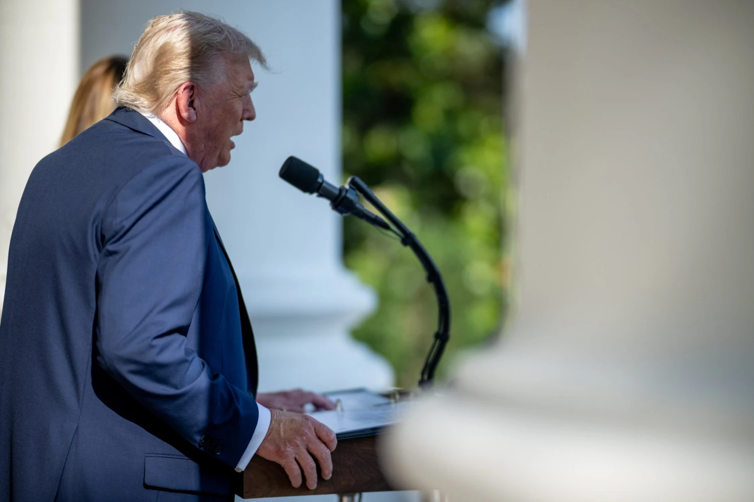 Trump chce, aby Evropská unie zatížila čínské a indické zboží cly kvůli tlaku na Rusko