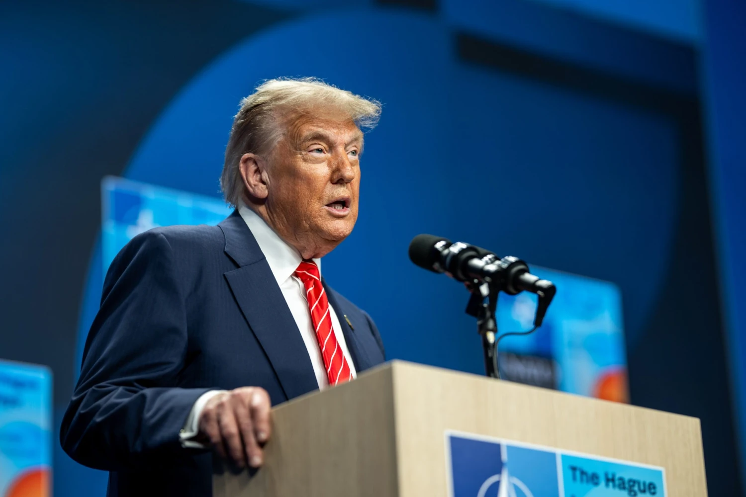 Hormuzský průliv se oživuje. Počet lodí dosáhl nejvyšší úrovně od začátku války