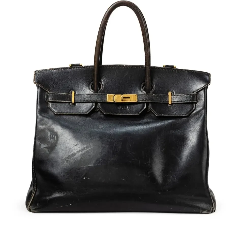 Nejdražší kabelka historie. První Hermès Birkin se vydražila za 8,6 milionů eur