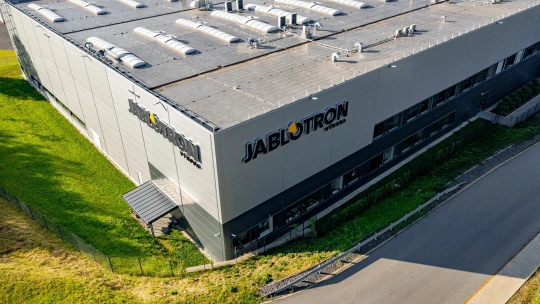 Dědkovu Jablotronu klesly tržby i zisk, chce nadále inovovat a rozšiřovat sortiment