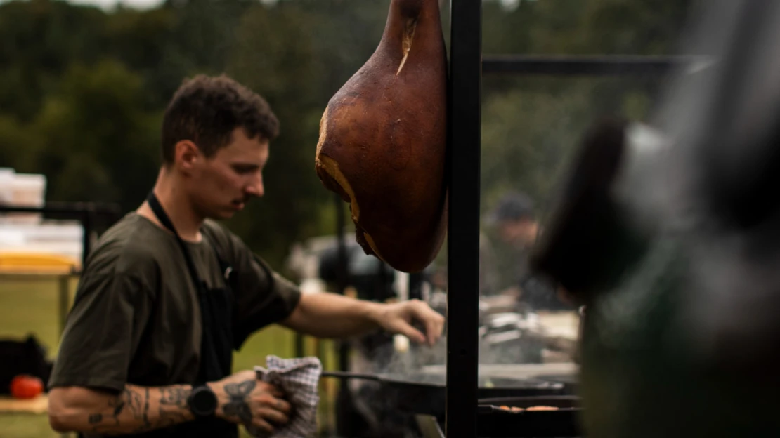 Když se špičkoví kuchaři sjedou na jednu louku. Me Ze festival je unikát