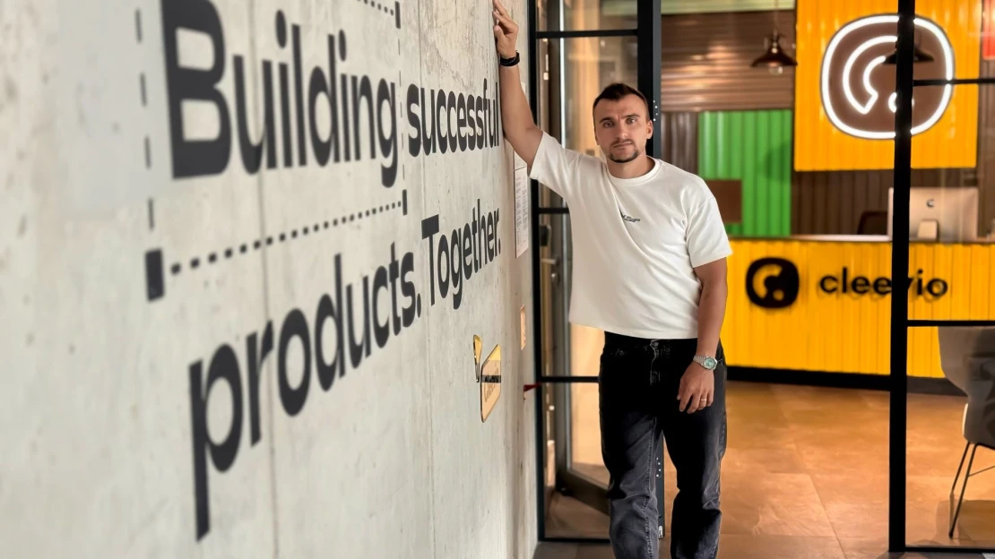 Připadám si jako Karlík v továrně na čokoládu, říká o AI Částek z Cleevia