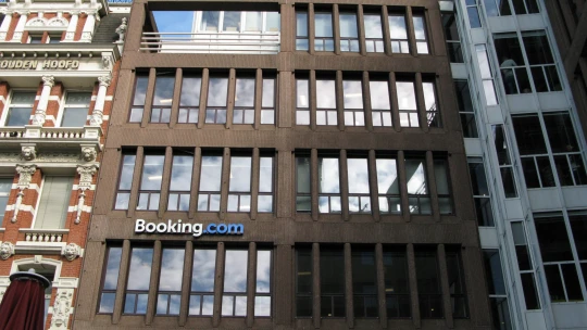 Evropské hotely hromadně žalují Booking.com. Vadí jim cenová politika platformy