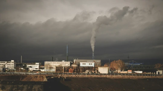 Politici vs. praxe. Evropský byznys pomalu uvolňuje klimatické šrouby Green Dealu