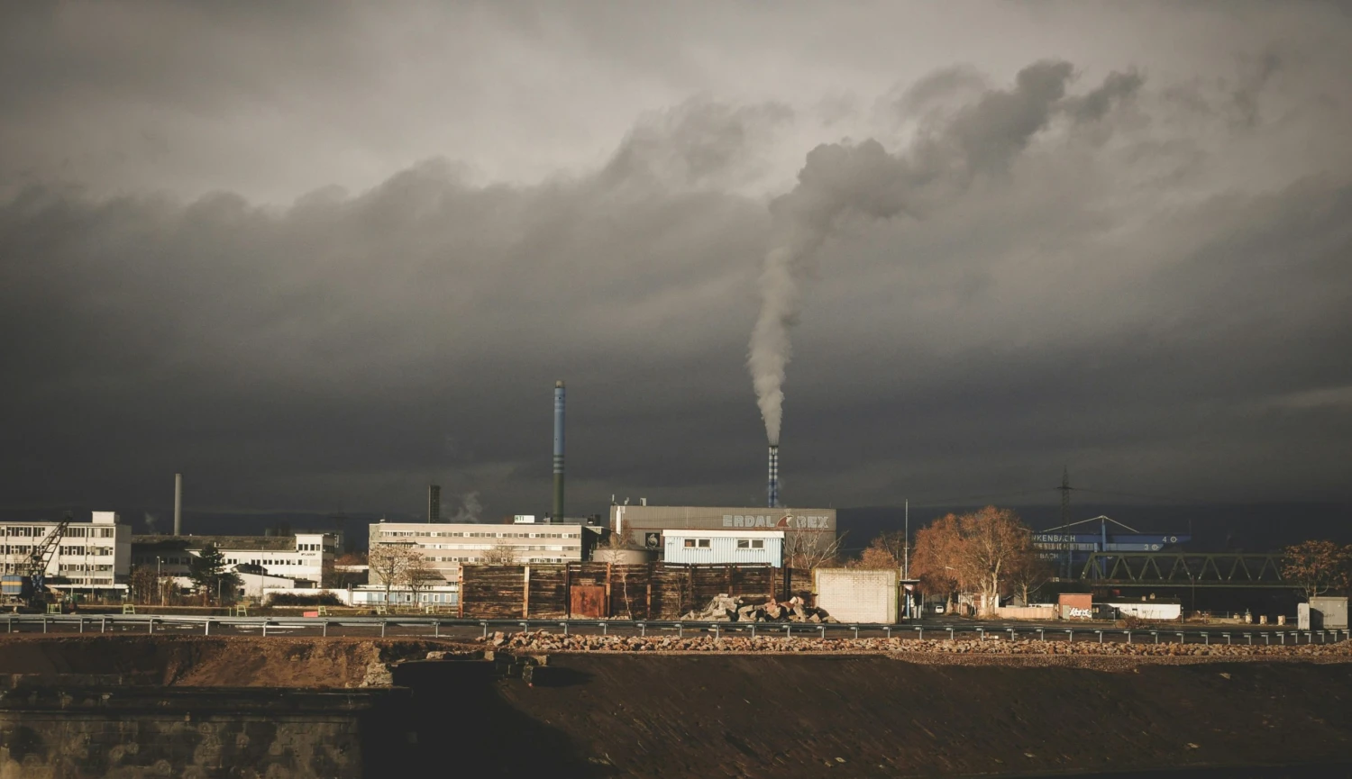 Politici vs. praxe. Evropský byznys pomalu uvolňuje klimatické šrouby Green Dealu