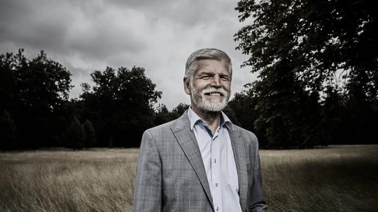 Ranní výběr: Rozhovor s prezidentem, první elektromobil z Kolína a tip na příští dovolenou