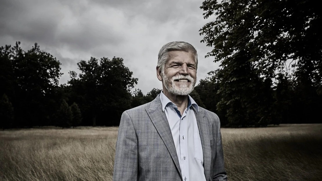 Ranní výběr: Rozhovor s prezidentem, první elektromobil z Kolína a tip na příští dovolenou