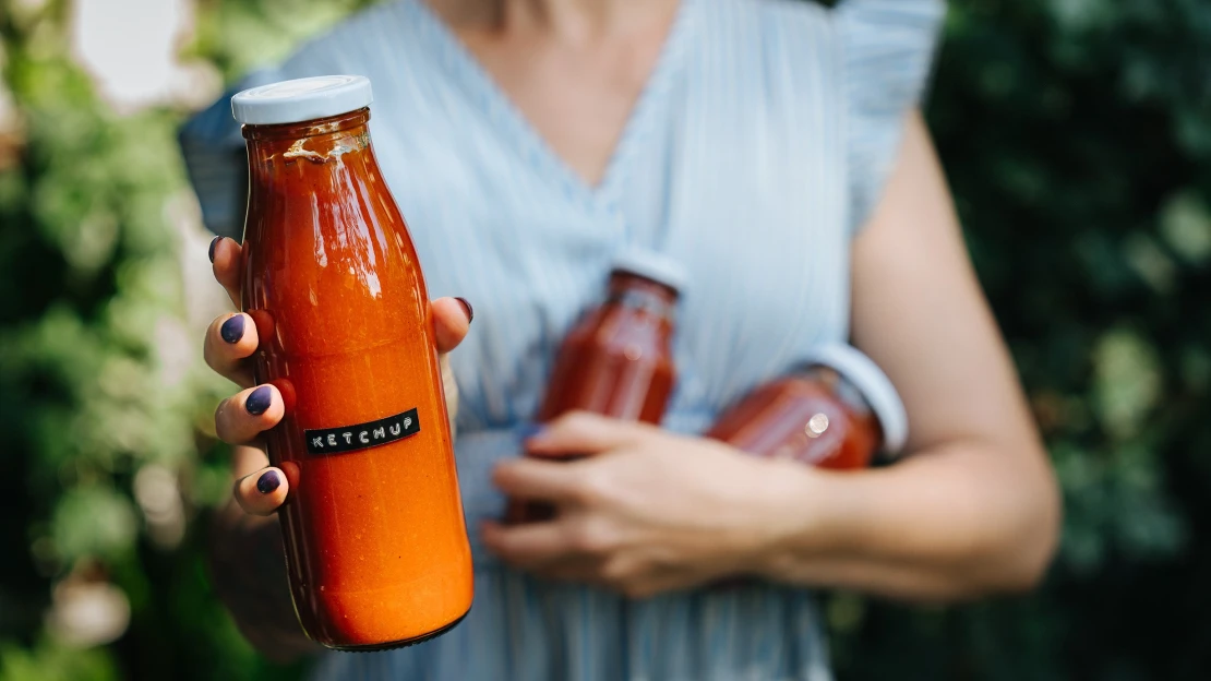 Domácí kečup bez nesmyslů. Jen rajčata, koření a dokonalá chuť