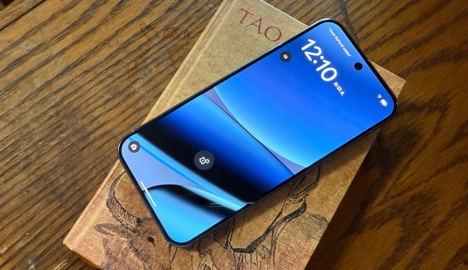 Google Pixel 10 Pro XL versus loňský model. Jak dopadlo jejich srovnání?