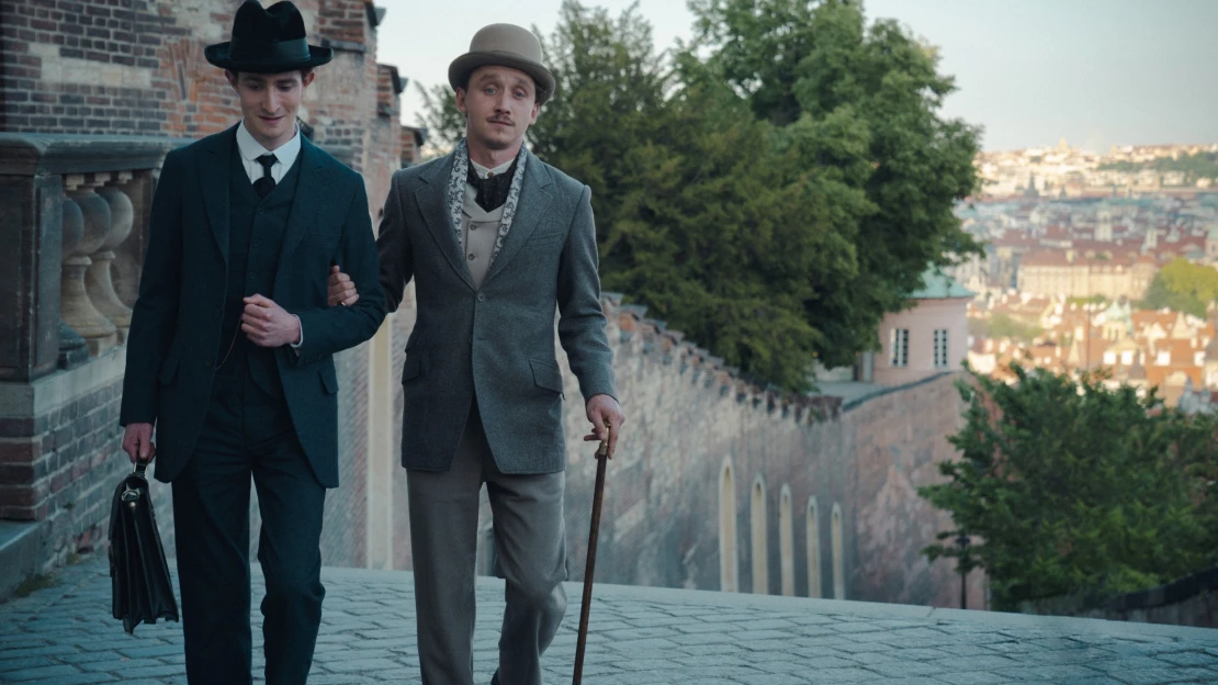 Kafka v barvě noční oblohy. Jak se tvoří kostýmy pro film Franz?