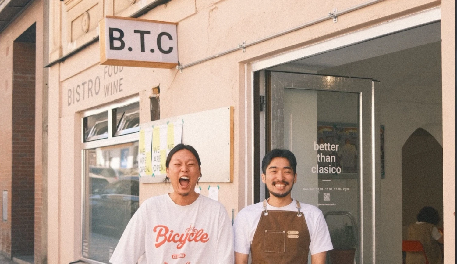 Korejci otevřeli bistro na Žižkově. Boří v něm hranice národních kuchyní