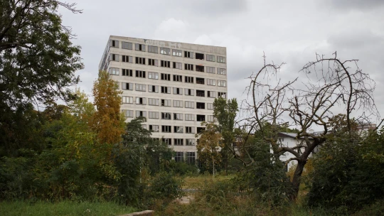Když Češi řeknou ne. Proč země ztrácí klíčové investice a&nbsp;prestižní projekty?