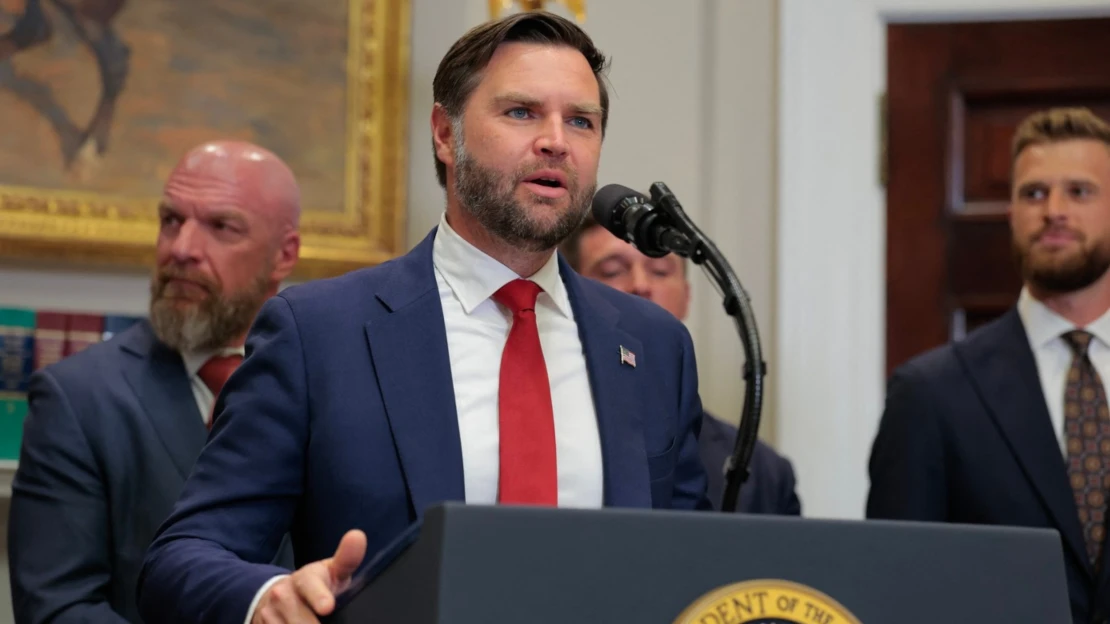 Z chudého vidláka boháčem. Jaký majetek má americký viceprezident J. D. Vance?