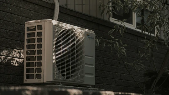 Česko je velmocí ve výrobě klimatizací. Mohou za to vysoké teploty i Green Deal